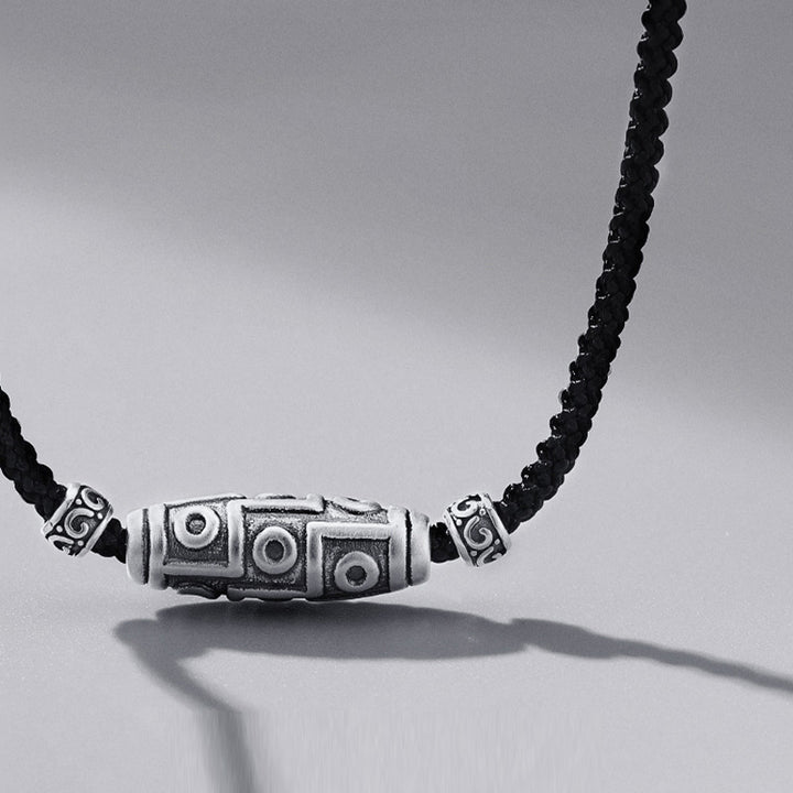 Collar con colgante de cuerda de protección con diseño de cuentas Dzi de nueve ojos de plata de ley 999 con Buddha Stones