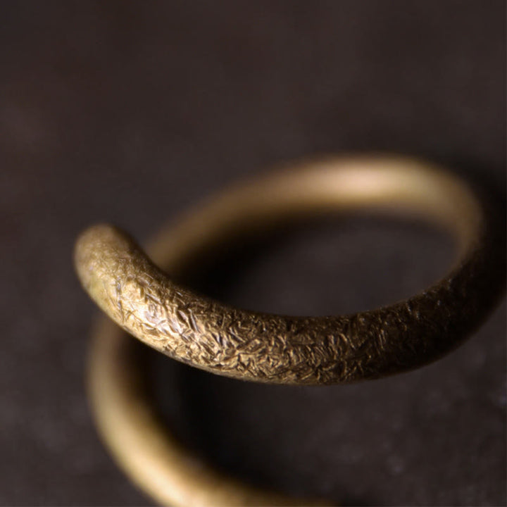 Anillo ajustable de cobre con diseño simple de Buddha Stones
