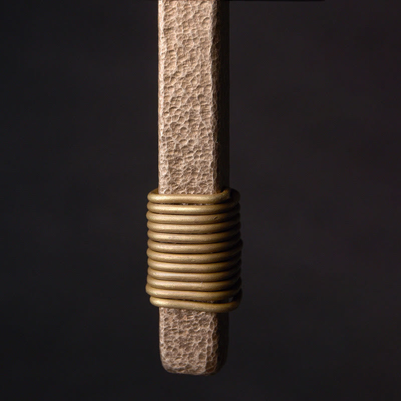 Collar con colgante de riqueza de latón y cobre con diseño texturizado vintage de Buddha Stones - image 7