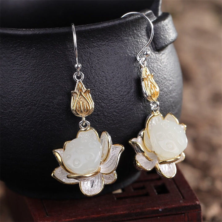 Pendientes colgantes de armonía con protección de jade blanco y Buddha Stones