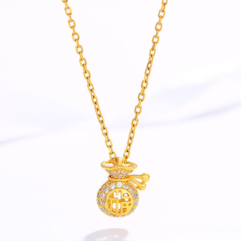 Collar con colgante de bolsa de dinero de la fortuna con personaje Fu chapado en oro de 24 quilates