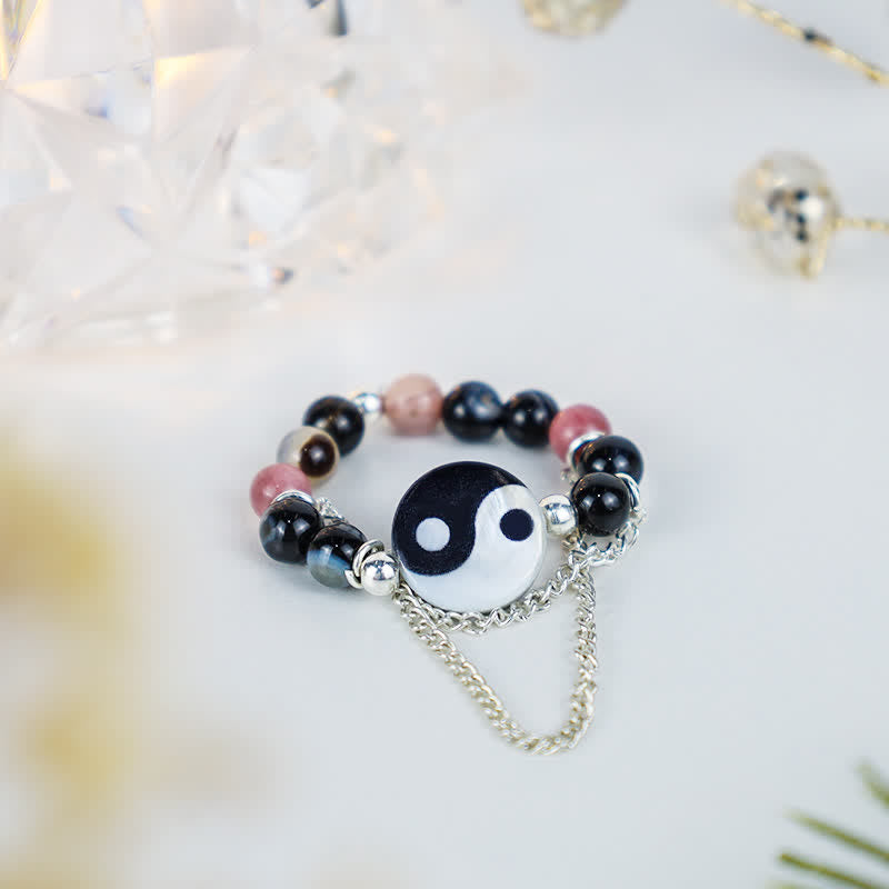 Anillo de la suerte del equilibrio del símbolo de Yin Yang