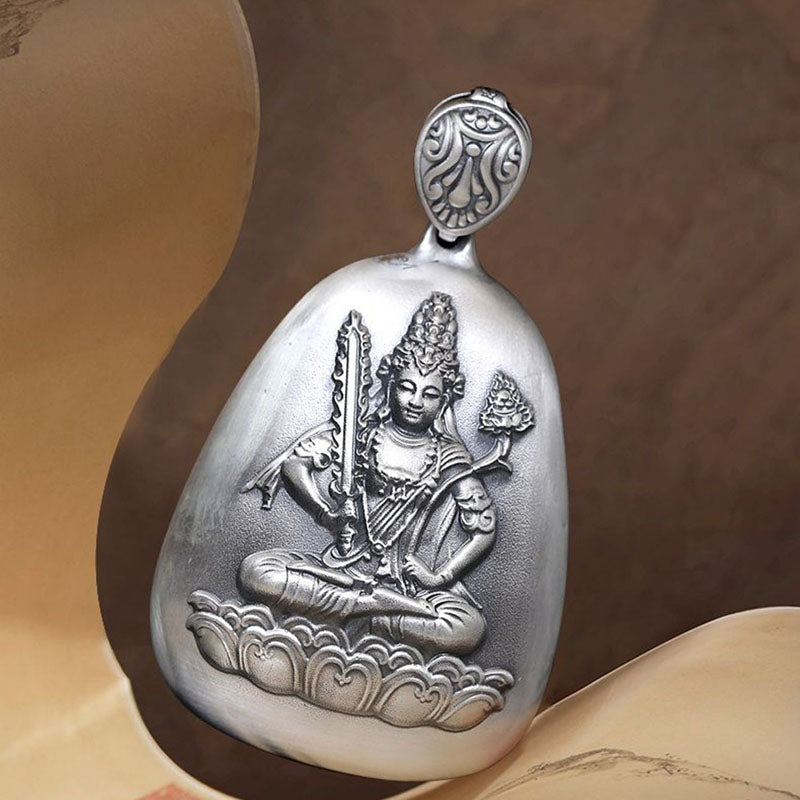 Collar con colgante de plata de ley 999 con Buddha Stones del zodíaco chino, corazón de Buda natal, Sutra grabado