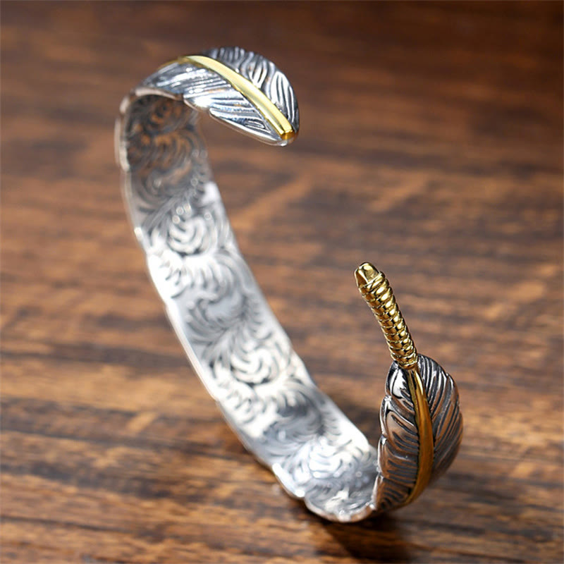 Brazalete con diseño de plumas y Buddha Stones, pulsera tallada de la suerte y la riqueza