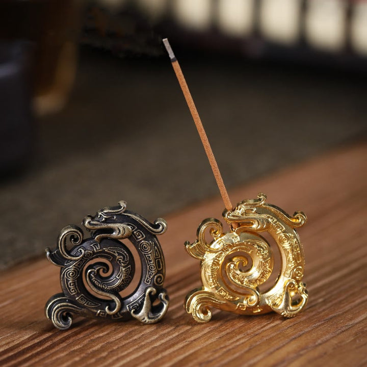 Quemador de incienso pequeño de aleación de Zinc con diseño de dragón auspicioso de Buddha Stones