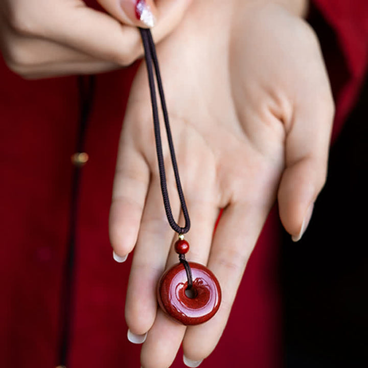 Colgante de collar con Buddha Stones , cinabrio, hebilla de la paz, bendición tranquila