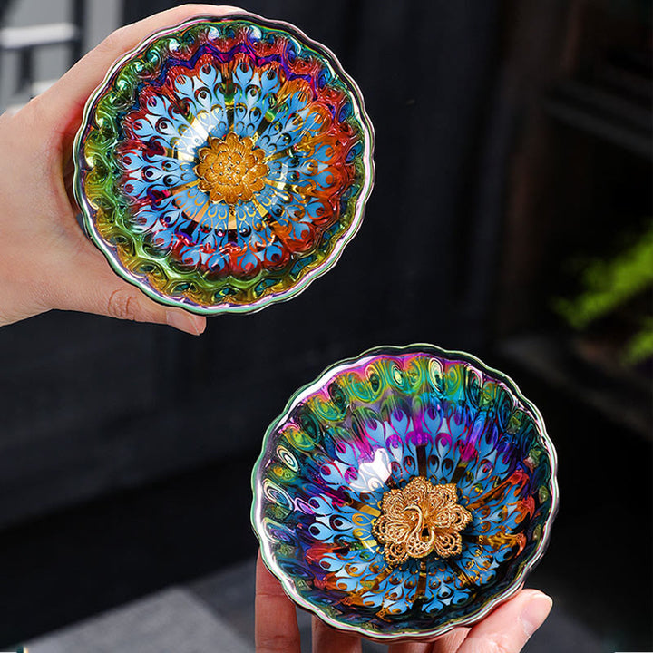 Taza de té de cerámica china Jianzhan colorida con diseño de pavo real vívido con incrustaciones de loto y Buddha Stones , taza de té de kung fu
