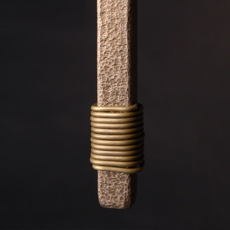 Colgante de collar de riqueza de cobre con diseño texturizado vintage de Buddha Stones