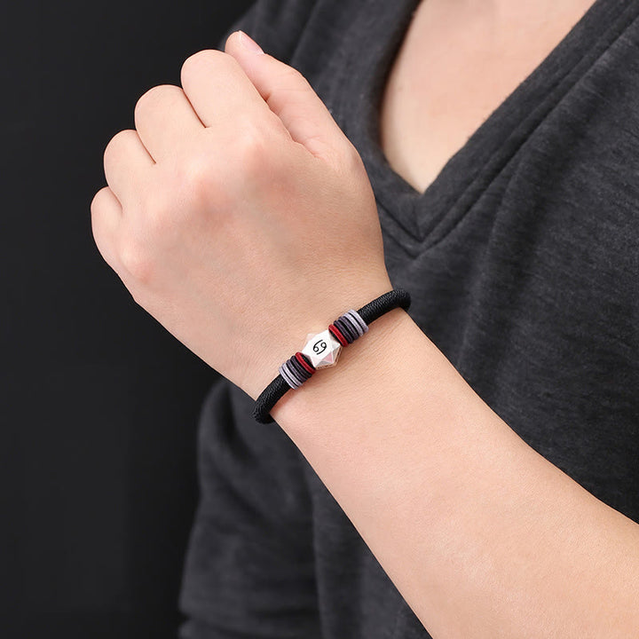 Pulsera de hilo hecha a mano con Buddha Stones de plata de ley 999 con 12 constelaciones del zodíaco