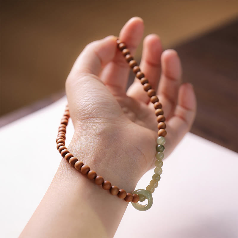 Pulsera de doble vuelta con protección de jade hetiano de sándalo y Buddha Stones