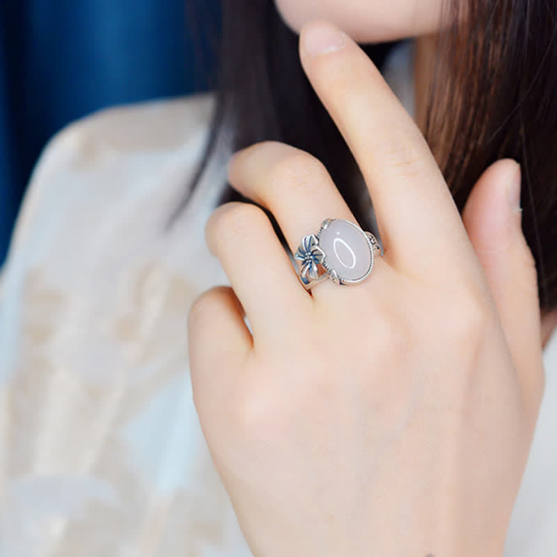 Anillo de armonía positiva de ciruela de calcedonia natural de plata de ley 990