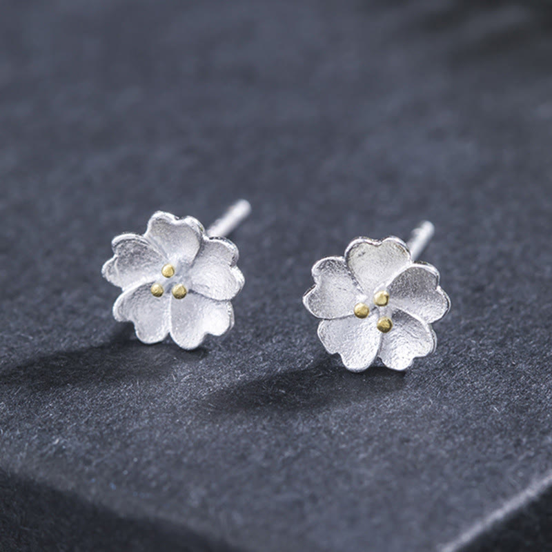 Pendientes de tuerca con diseño floral de flores de cerezo en plata de ley 925 de Buddha Stones - Flores de cerezo en plata de ley 925 - image 0