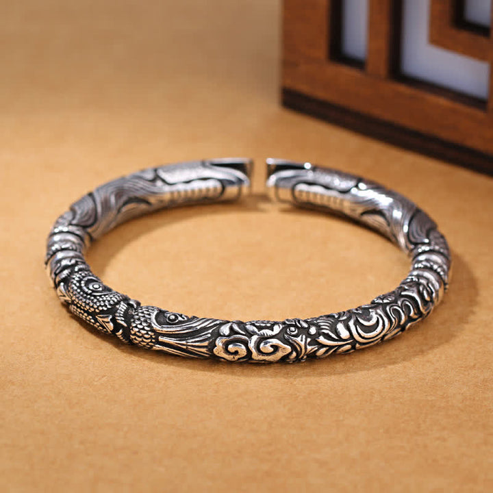 Brazalete de pulsera de la suerte tallada con cabeza de dragón