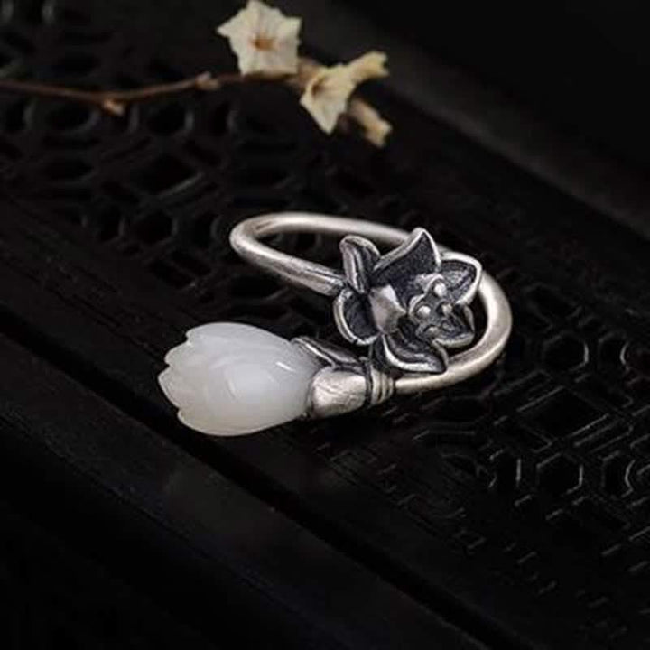 Anillo ajustable curativo con equilibrio de cobre y loto de Jade y Buddha Stones