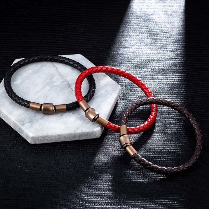 Pulsera de cuerda trenzada de la suerte con cuerda de cuero vintage de Buddha Stones