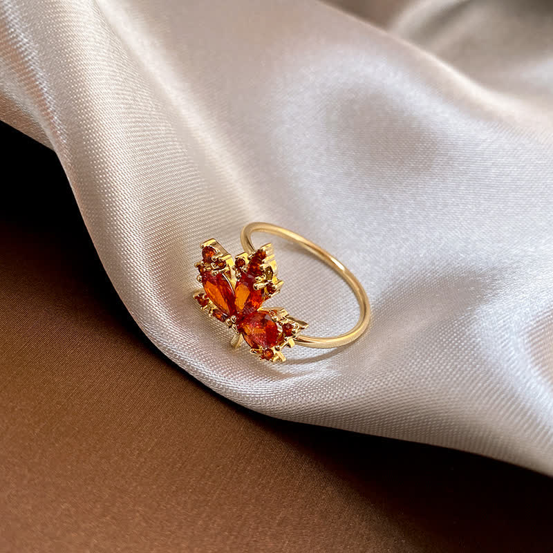 Pendientes de anillo con colgante de collar de suerte con circonitas de hoja de arce de Buddha Stones