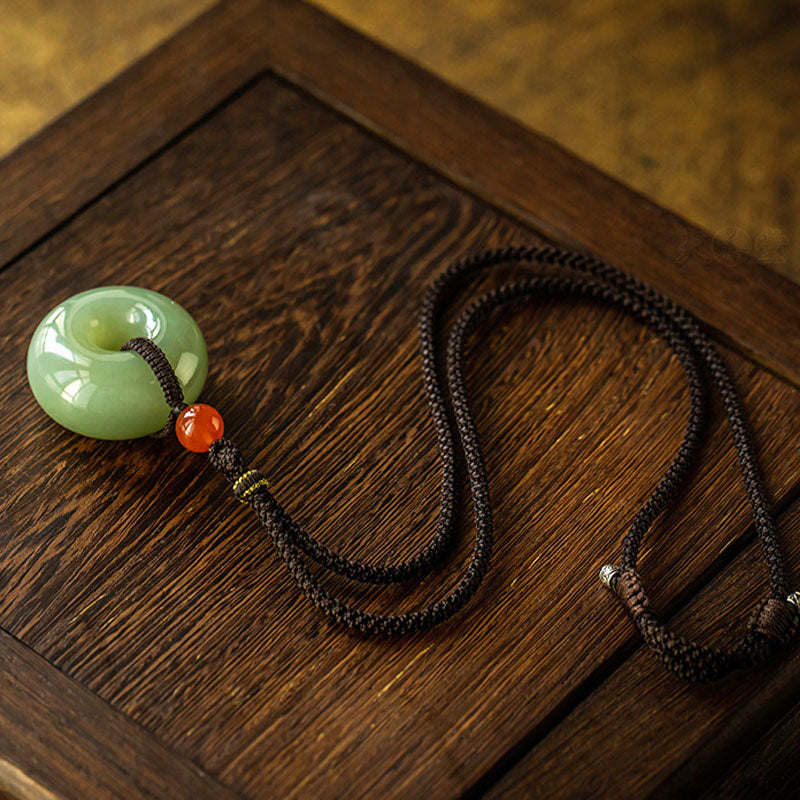Colgante redondo natural del collar de la suerte de la hebilla de la paz del jade gris del jade