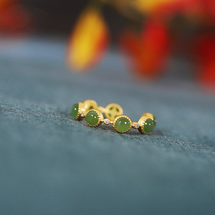 Anillo ajustable calmante curativo de jade cian con Buddha Stones