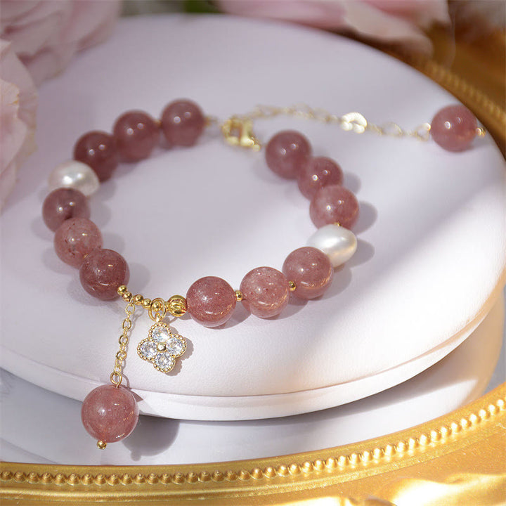 Pulsera de amor con trébol de cuatro hojas y perlas de cuarzo fresa natural con Buddha Stones