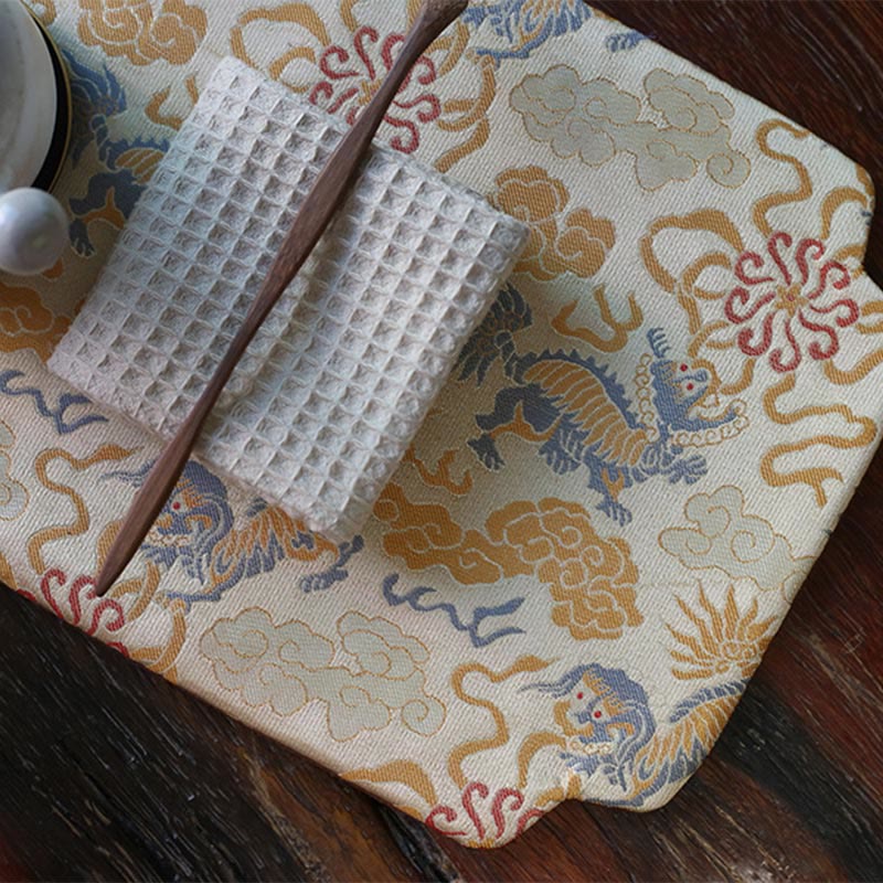 Posavasos para taza de té con diseño de brocado floral elegante