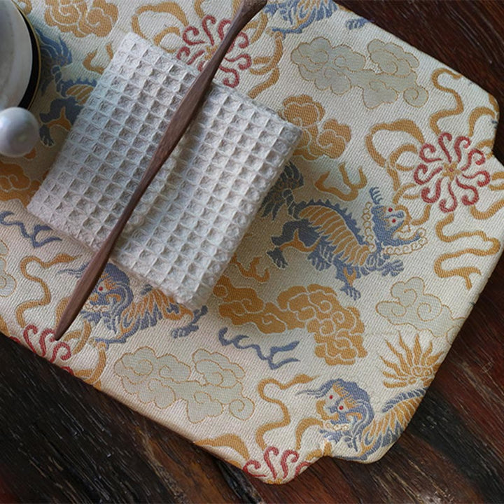 Posavasos para taza de té con diseño de brocado floral elegante