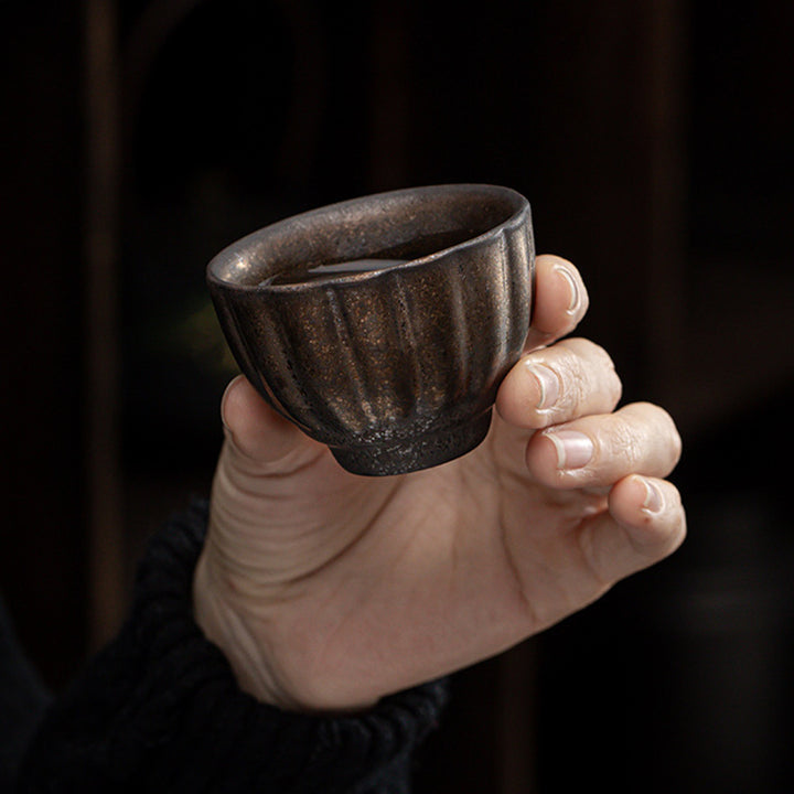 Taza de té de cerámica con Buddha Stones, hoja de vaina de loto, flor, nubes propicias, taza de té de Kung Fu