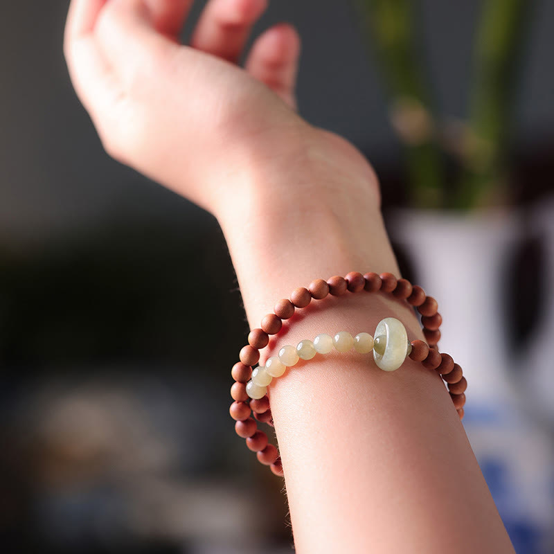 Pulsera de doble vuelta con protección de jade hetiano de sándalo y Buddha Stones