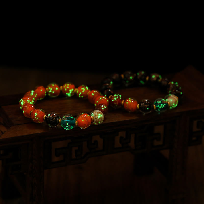 Pulsera fluorescente de la suerte con cuentas de cristal Liuli luminosas de Buddha Stones