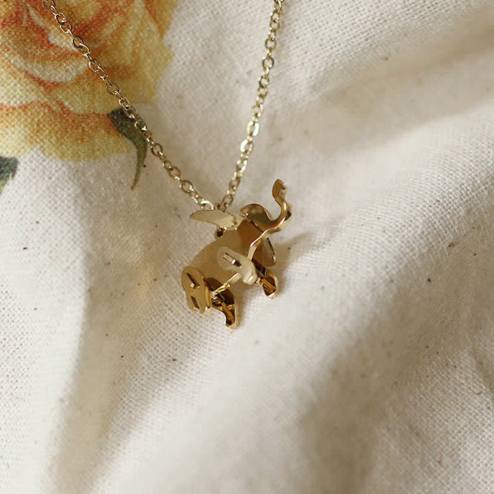 Colgante de cadena de collar de suerte de acero de titanio elefante
