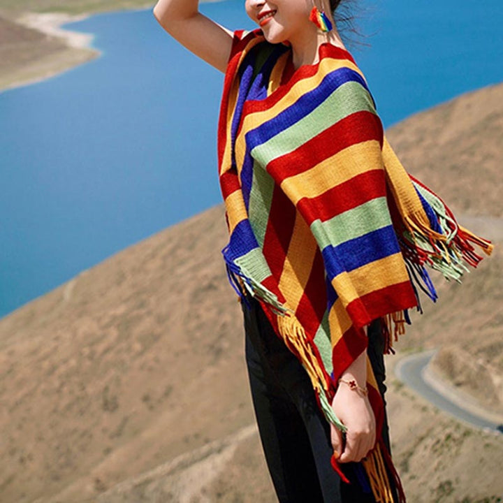 Bufanda de viaje acogedora para invierno con diseño de rayas tibetanas de Buddha Stones, chal con borlas