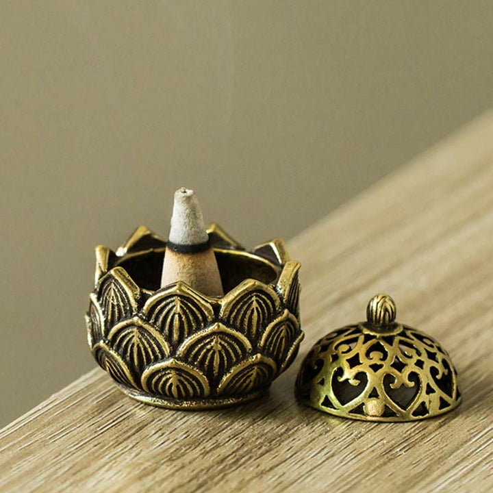Quemador de incienso de cobre para meditación con diseño de mini loto tibetano