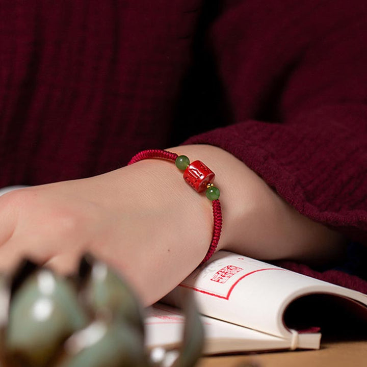 Pulsera de cuerda trenzada con Buddha Stones Tibetam cinabrio Om Mani Padme Hum grabada bendición