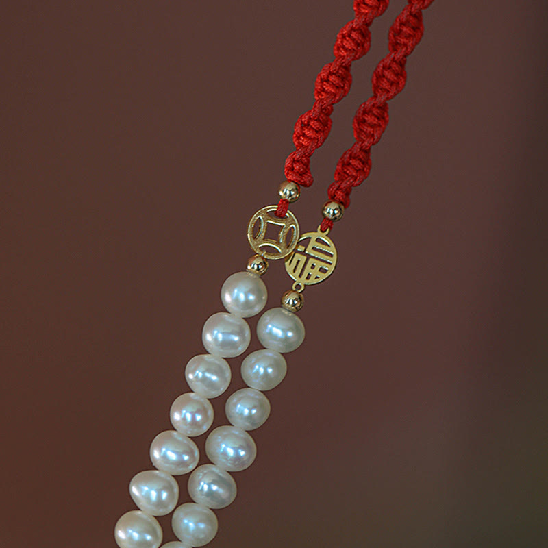 Pulsera de hilo rojo trenzada con protección de la suerte y perlas chapadas en oro de 14 quilates