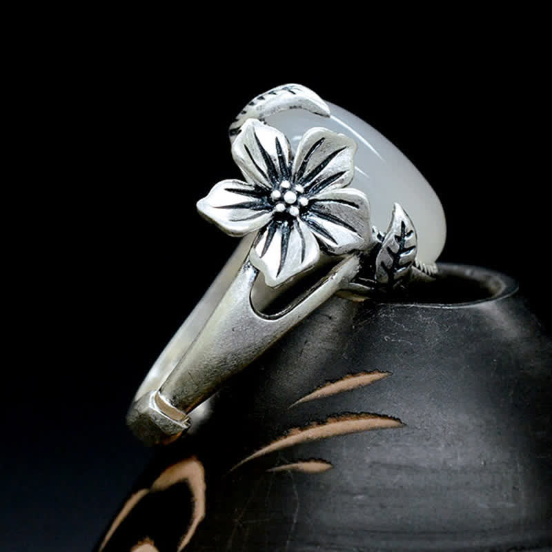 Anillo de armonía positiva de ciruela de calcedonia natural de plata de ley 990