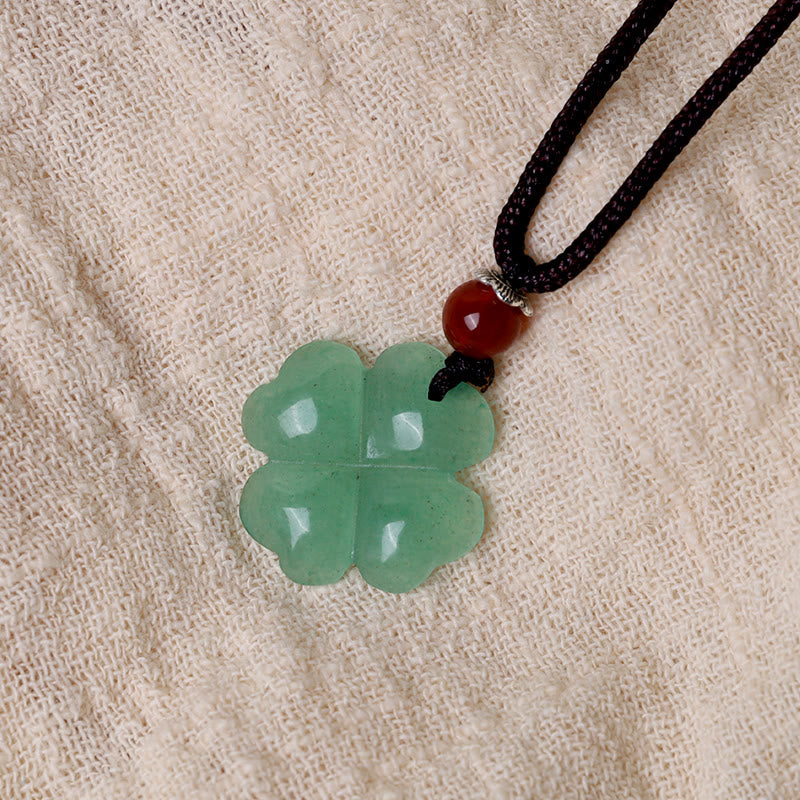 Collar con colgante de cuerda de cuero de la suerte con trébol de cuatro hojas de aventurina verde de plata de ley 925 con Buddha Stones