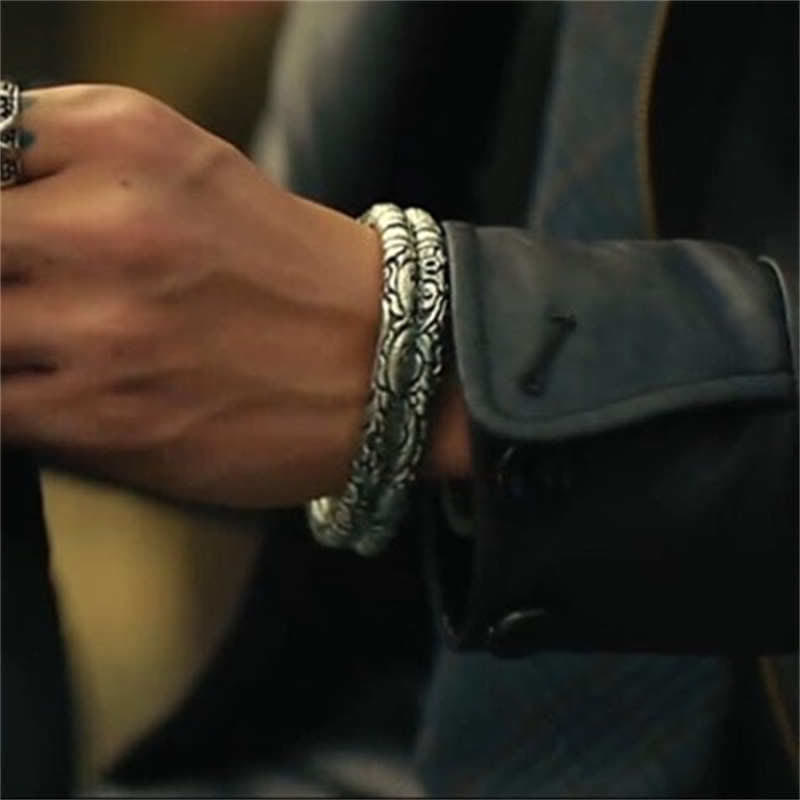 Brazalete de pulsera de la suerte tallada con cabeza de dragón