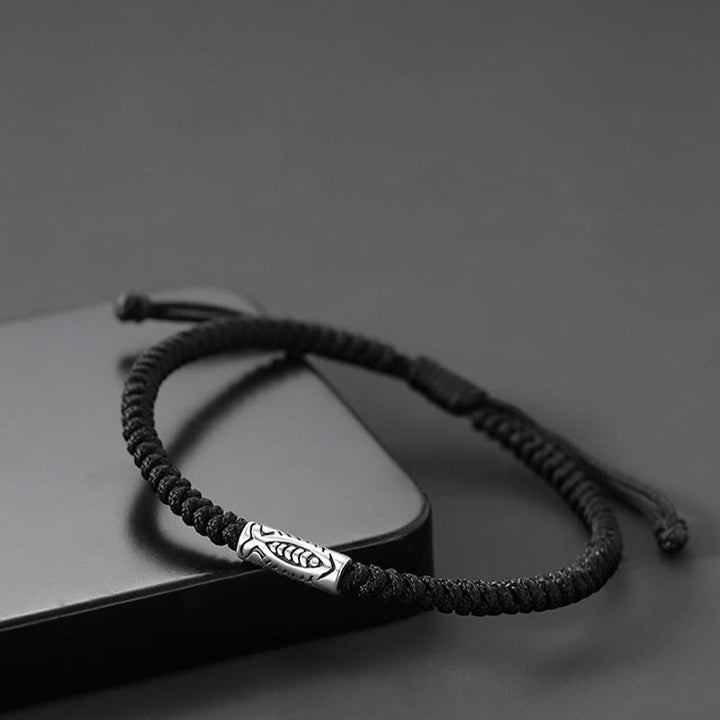 Pulsera de hilo negro con Buddha Stones del Tíbet Koi Fish Wealth