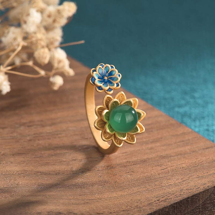 Anillo ajustable con abundancia de jade y patrón de loto con Buddha Stones