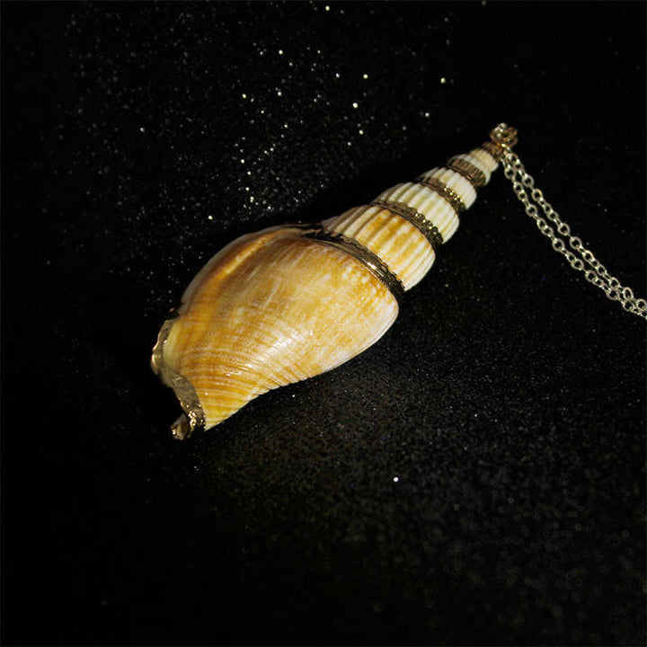 Colgante de collar de la suerte de concha de caracola Shankha Natural