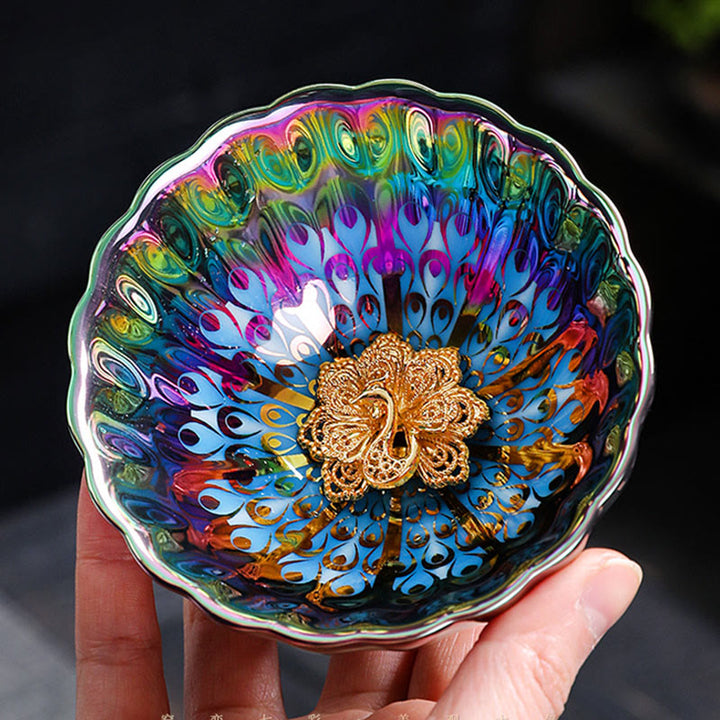 Taza de té de cerámica china Jianzhan colorida con diseño de pavo real vívido con incrustaciones de loto y Buddha Stones , taza de té de kung fu