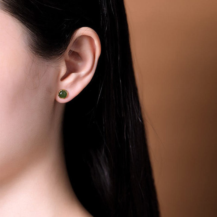 Pendientes de tuerca de la suerte con cuentas de jade cian hetiano natural chapado en plata de ley 925 con Buddha Stones