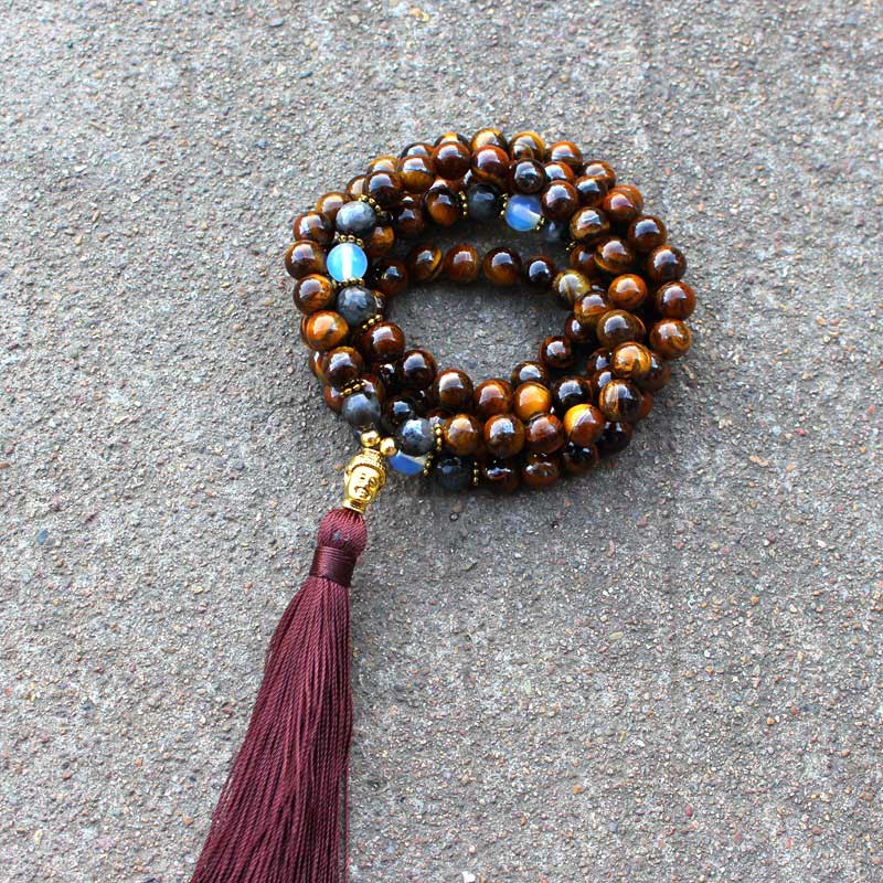 Collar con colgante de borla con cuentas de poder de fuerza de Buda de ojo de tigre tibetano con Buddha Stones