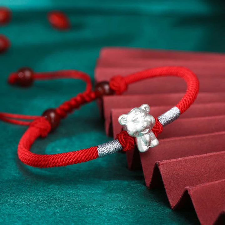 Pulsera de hilo rojo de la fuerza de la suerte del zodíaco chino de plata de ley 999 con Buddha Stones
