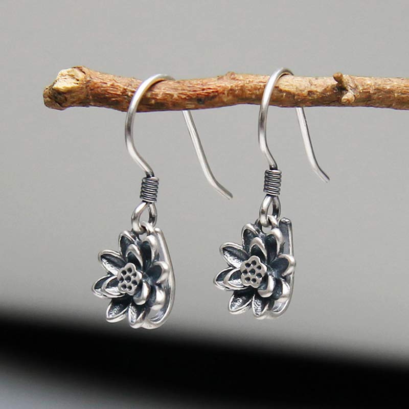 Pendientes de iluminación de flor de loto de plata de ley 925 con Buddha Stones