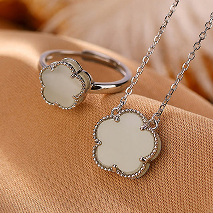 Juego de anillos y collar con colgante de flor de jade hetiano natural chapado en plata de ley 925 con Buddha Stones