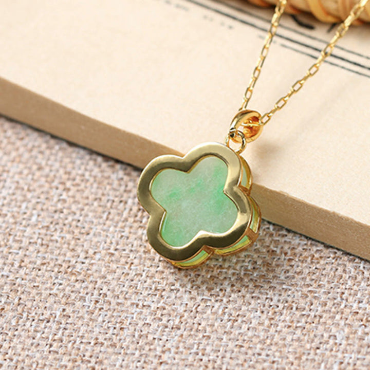 Colgante de collar de suerte con patrón de jade de trébol de cuatro hojas con piedras de Buddha Stones