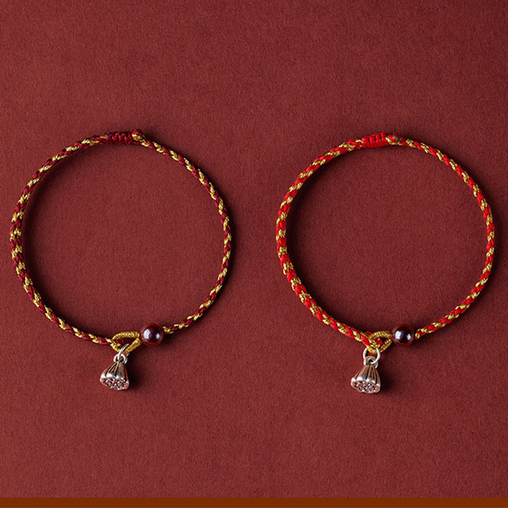 Pulsera trenzada con dije de paz y alegría de loto de cuerda de oro rojo hecha a mano con Buddha Stones