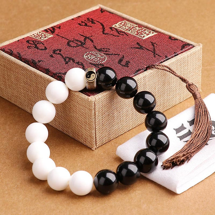 Pulsera de fuerza Yin Yang de concha blanca de obsidiana negra de plata de ley 925 con Buddha Stones
