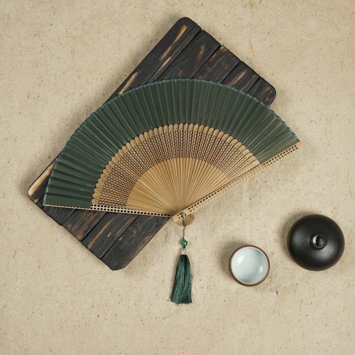 Abanico plegable de mano vintage con Buddha Stones y marcos de bambú