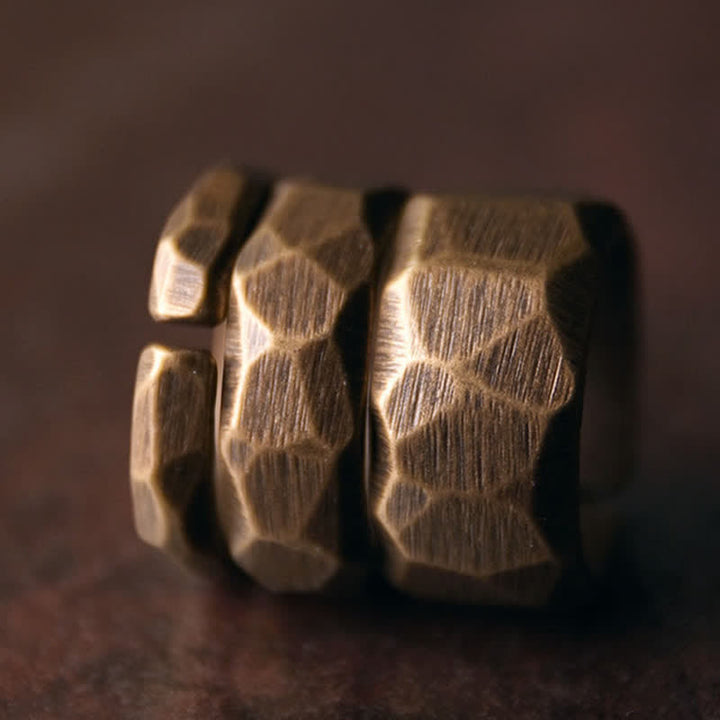 Anillo de riqueza de cobre de diseño simple tibetano con Buddha Stones